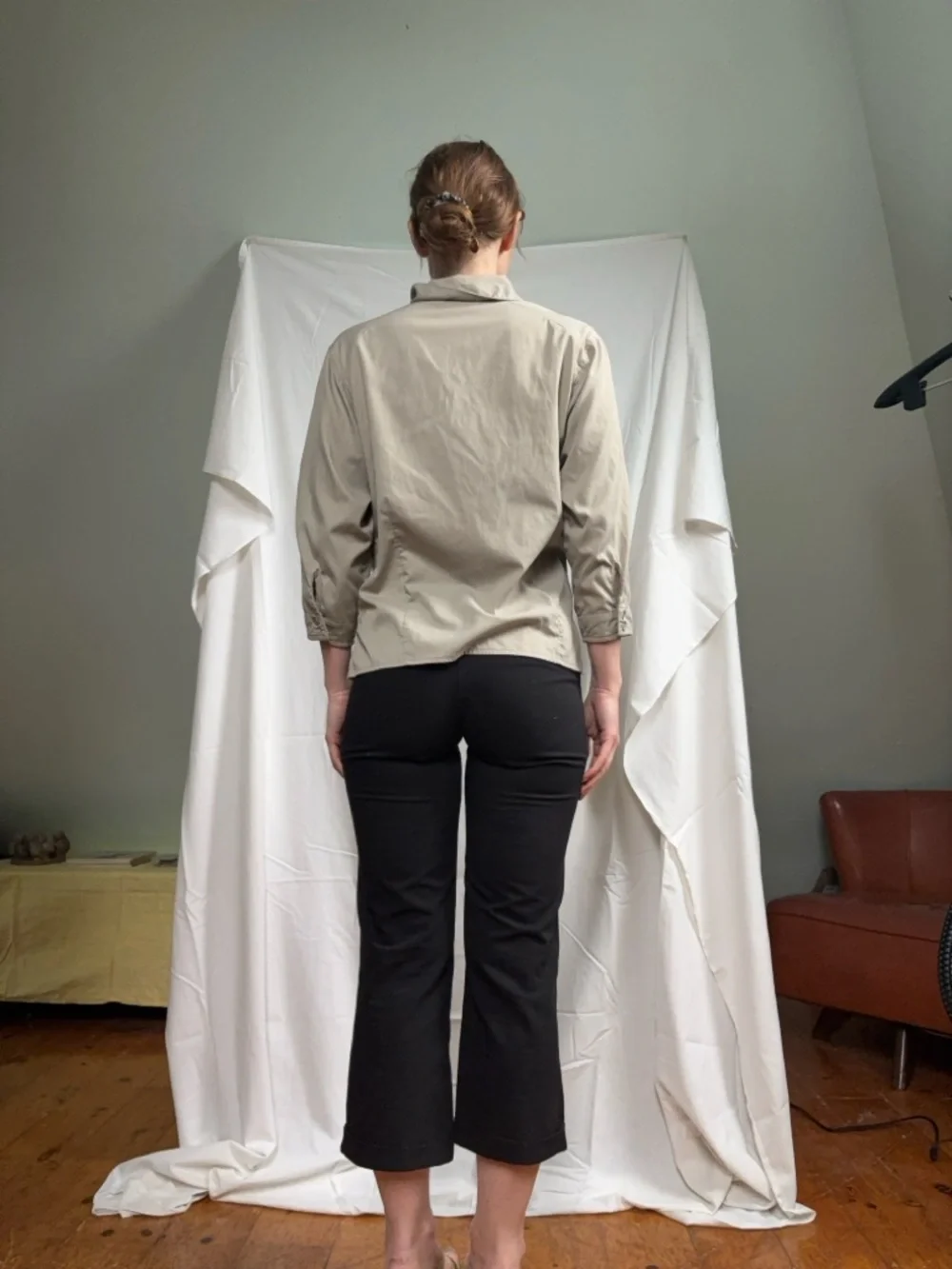 Light Beige Cropped Zip-Front Shirt - Picture 2 of 2